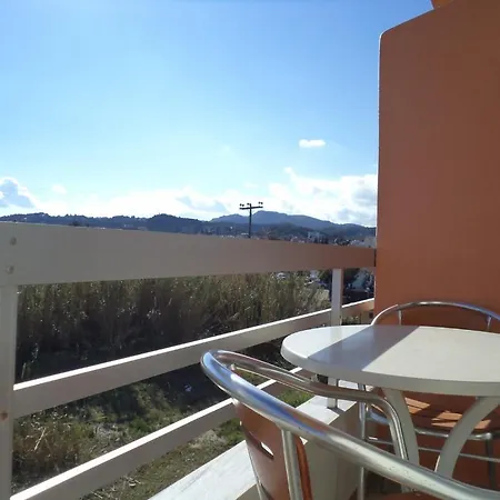 Otel Rea *