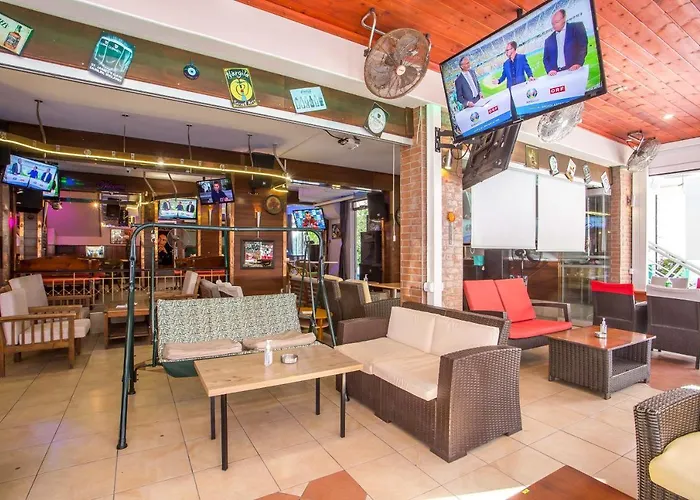 里亚酒店 酒店 *