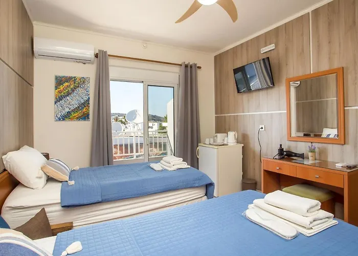 里亚酒店 法里拉基