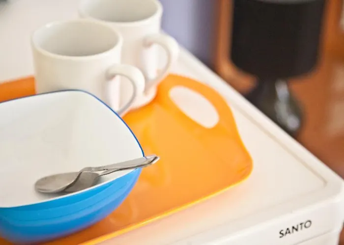 里亚酒店 法里拉基