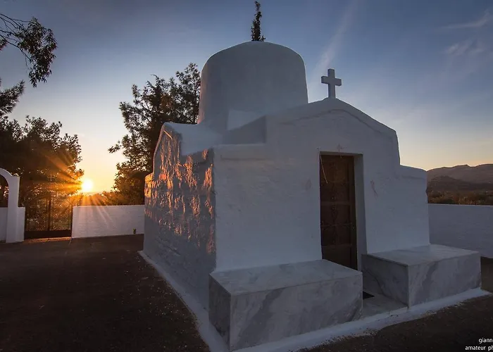 里亚酒店 * 法里拉基